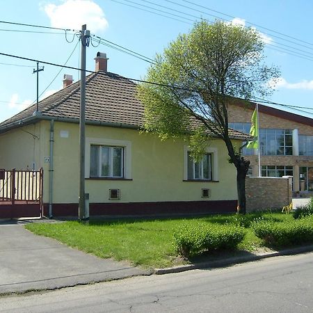 Toth Maganszallas Hajduszoboszlo Apartment Luaran gambar