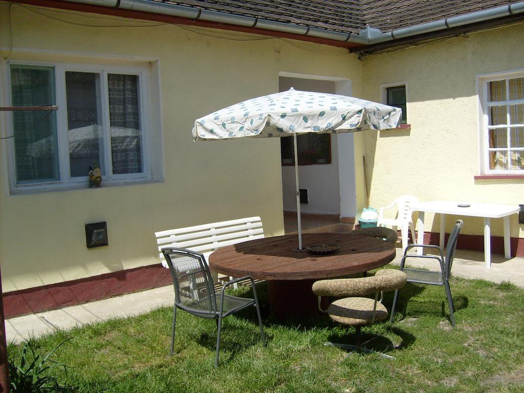 Toth Maganszallas Hajduszoboszlo Apartment Luaran gambar