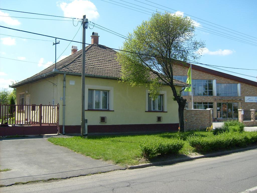 Toth Maganszallas Hajduszoboszlo Apartment Luaran gambar
